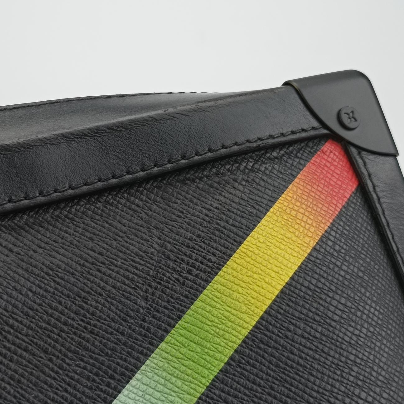 Soft Trunk Black x Rainbow Taiga DU3109