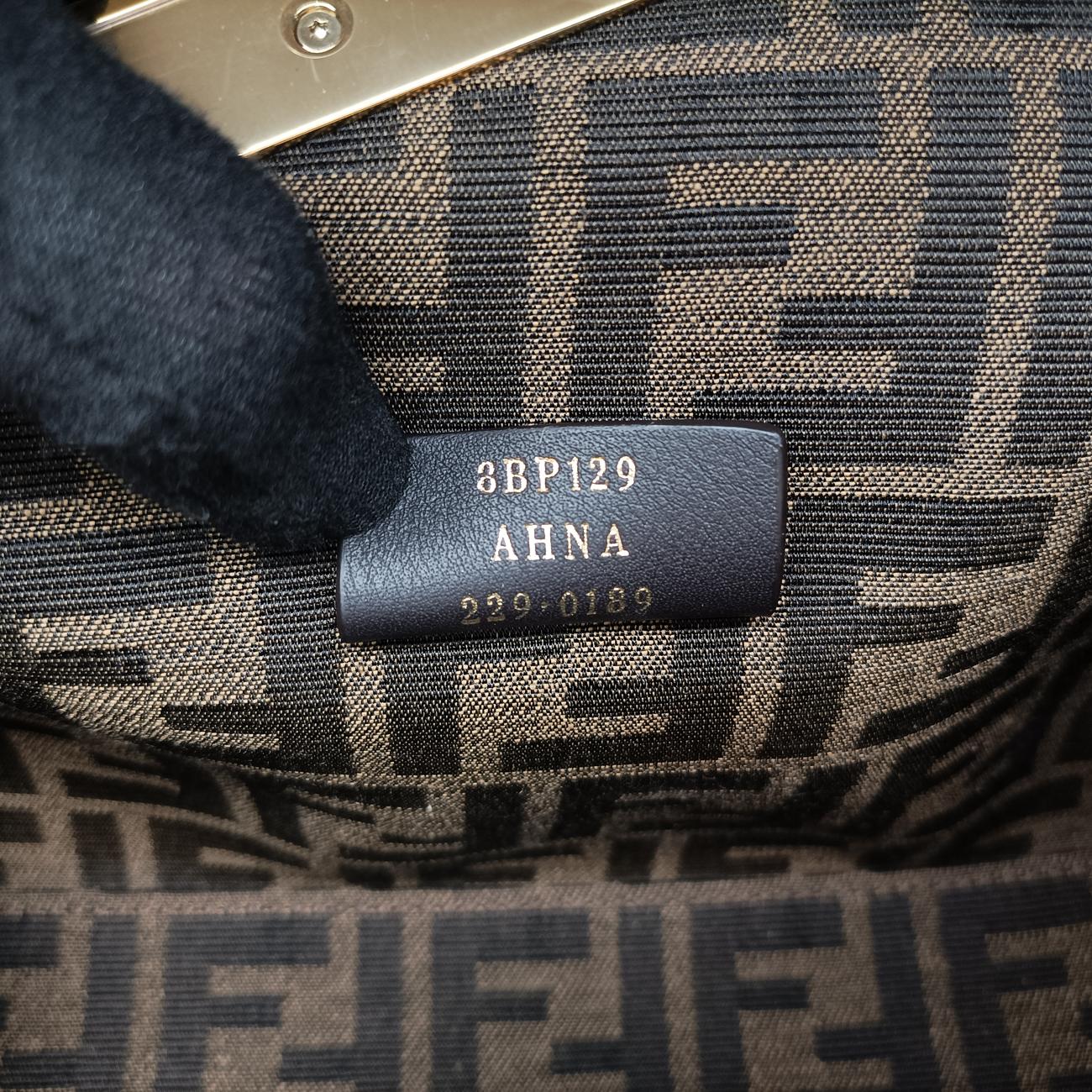 First Grey fur 8BP129 AHNA 229.0189