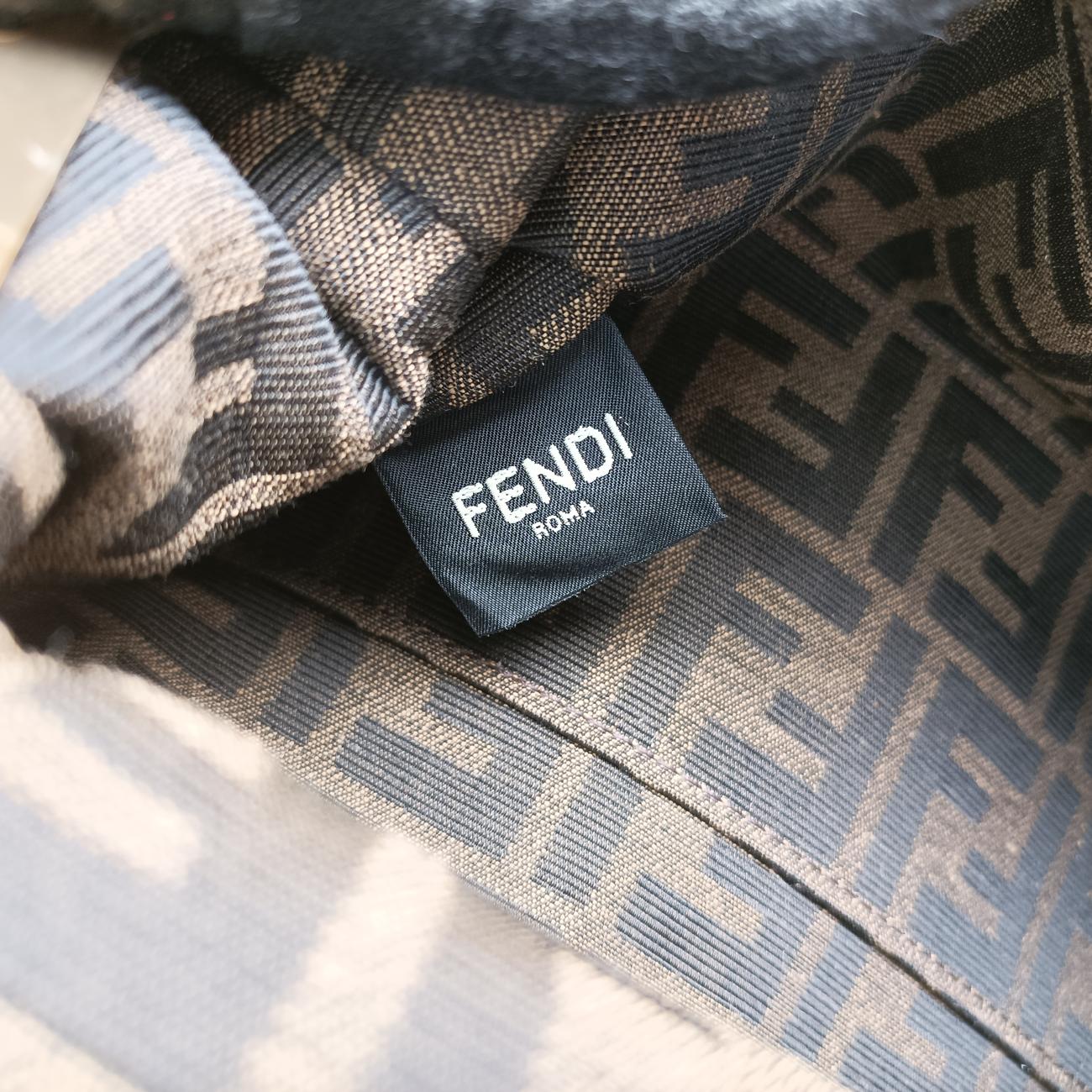 First Grey fur 8BP129 AHNA 229.0189