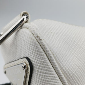 Triangle Logo Plate White SAFFIANO Leather 56 5