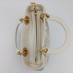 Lady Dior White lambskin 16-BO-0117