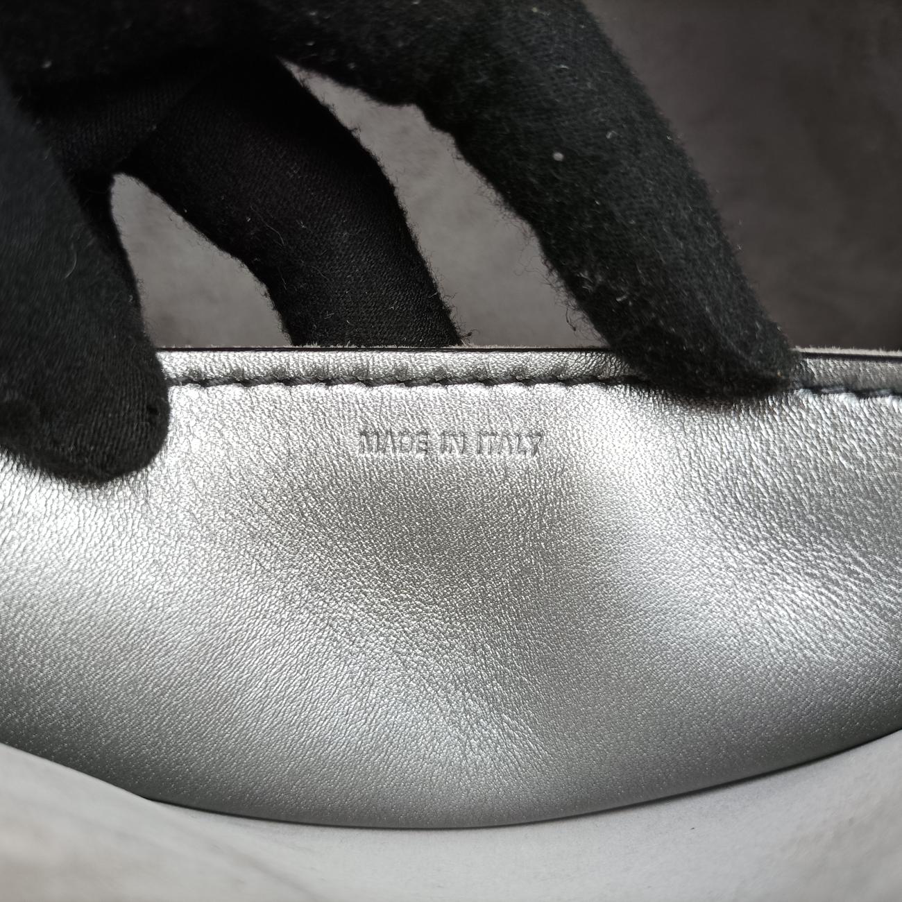 Diorevolution Silver Leather 19-MA-0147