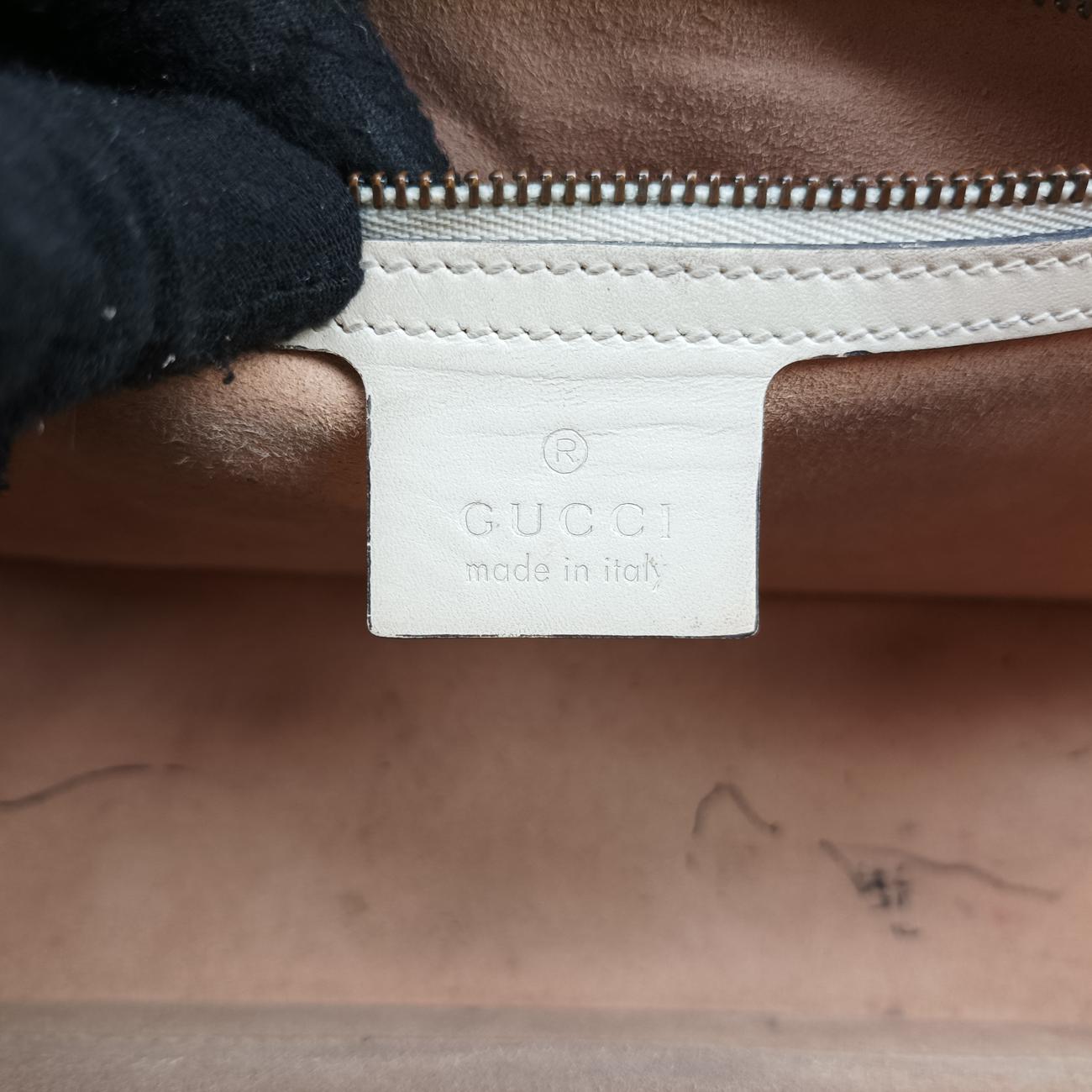 Queen Margaret White Leather E025863017