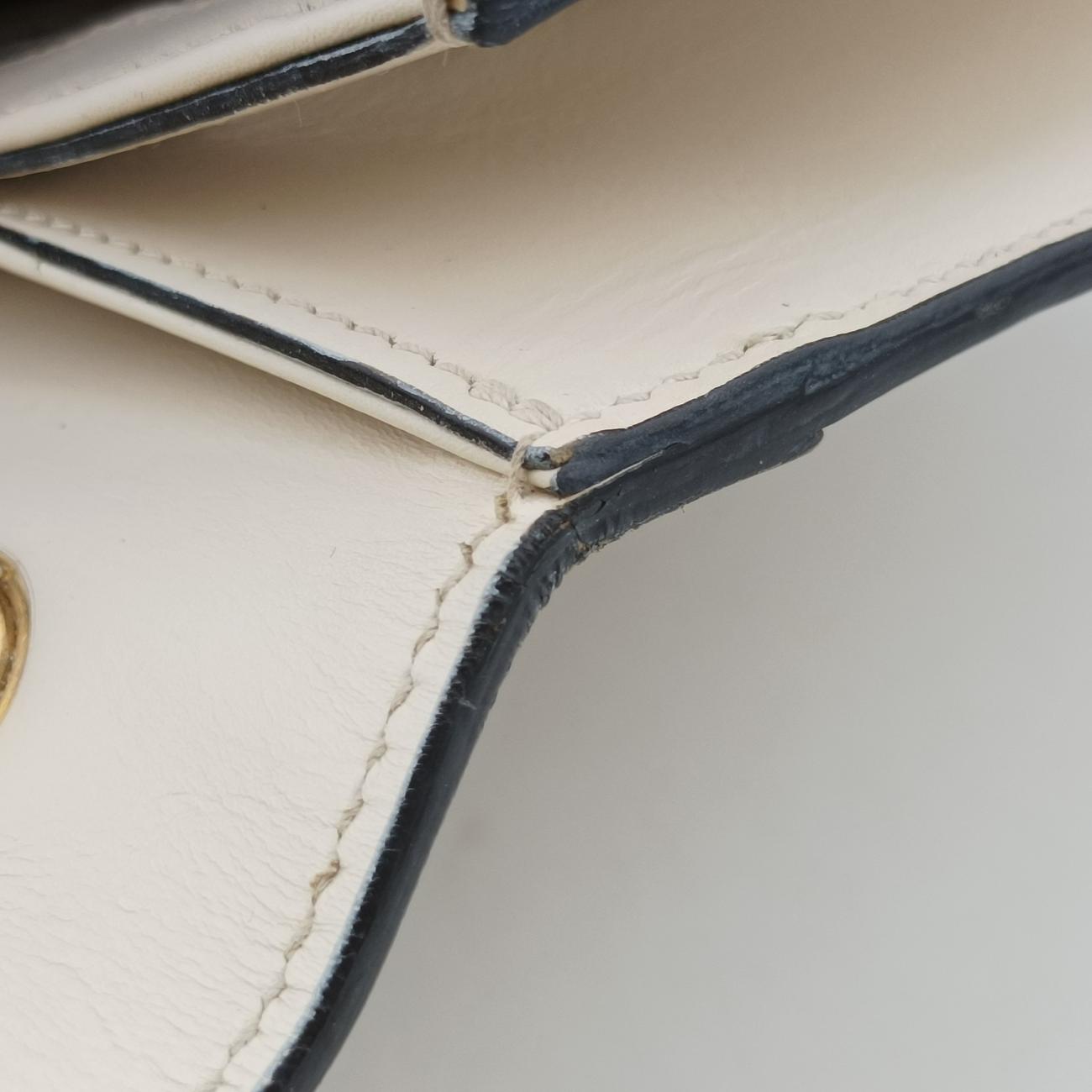 Queen Margaret White Leather E025863017