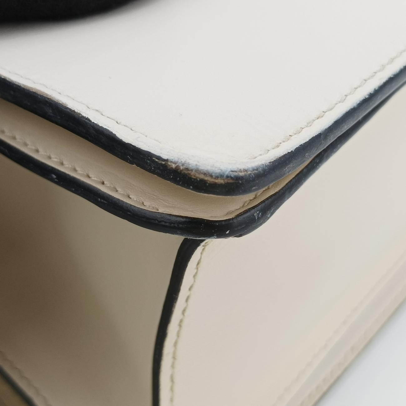 Queen Margaret White Leather E025863017