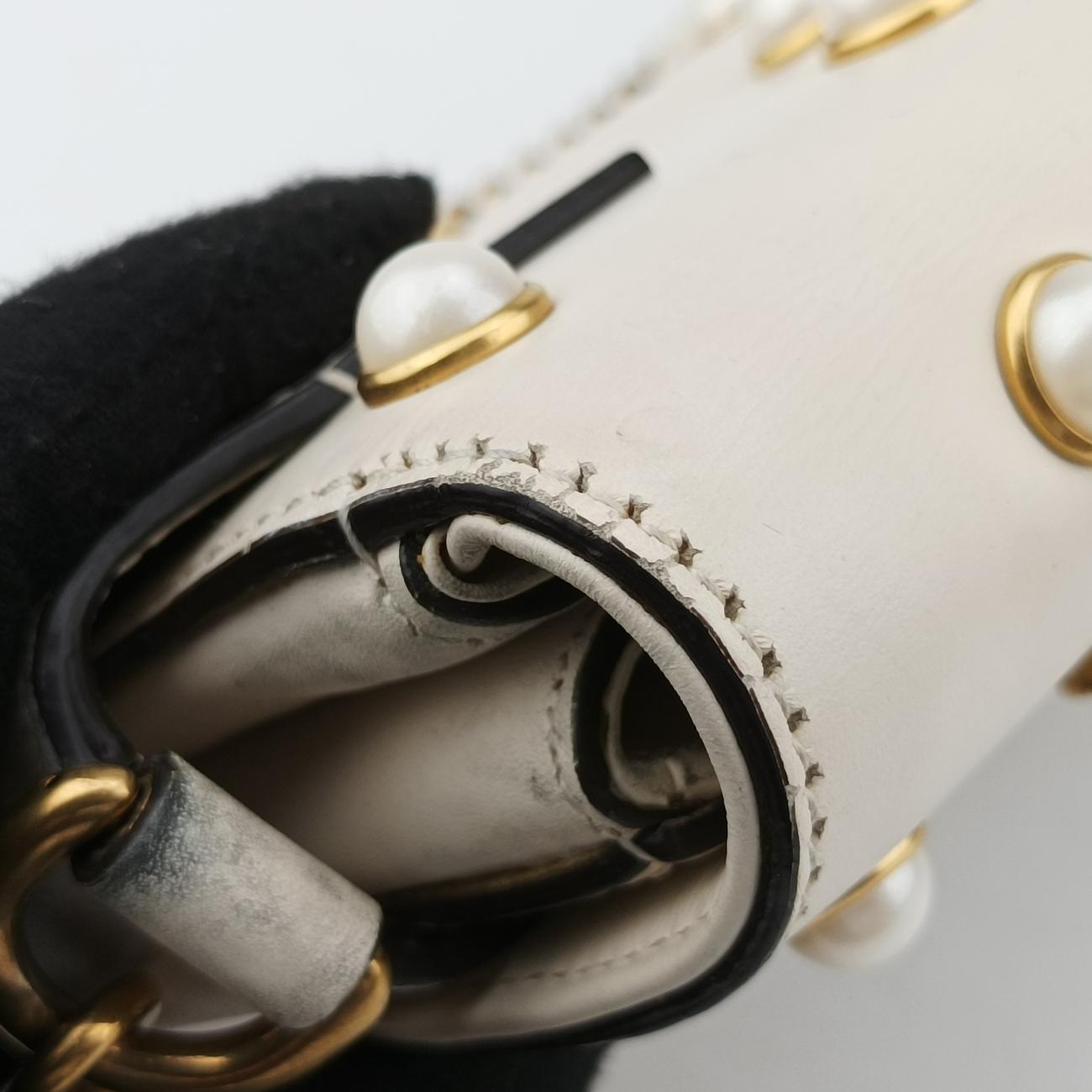 Broadway Pearl Bee White Leather C021633350