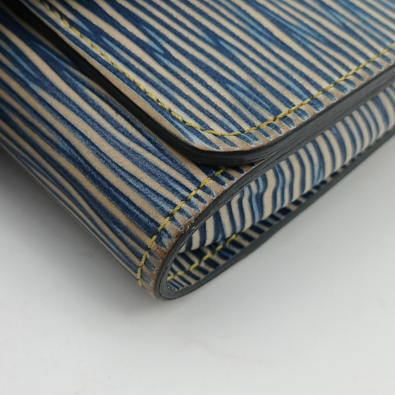 Portefeuille Twist Chain Wallet Blue Epi SP0155