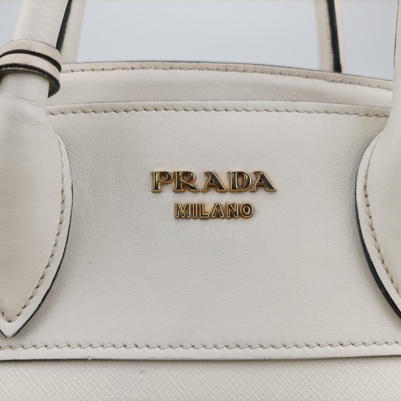 Esplanade White SAFFIANO Leather 117 X