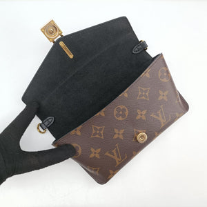 Padlock on strap Brown×Noir  Monogram canvas×leather ICチップ