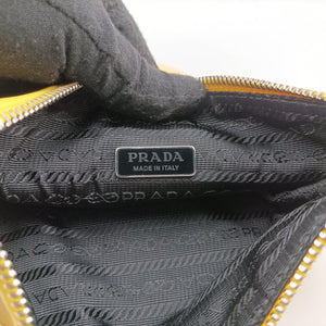 triangle embossed logo Yellow Leather 7/D