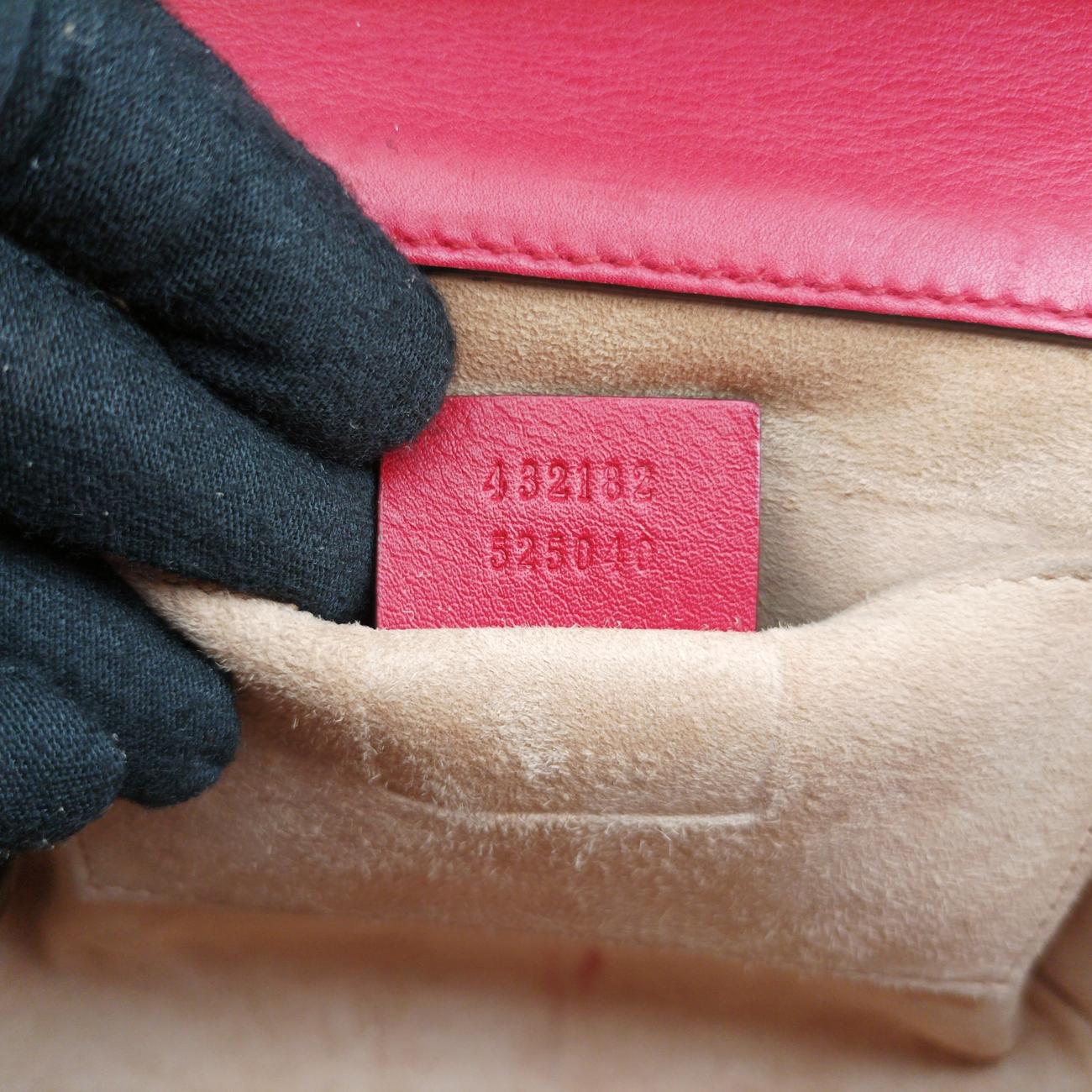 Padlock Red Leather D021174160