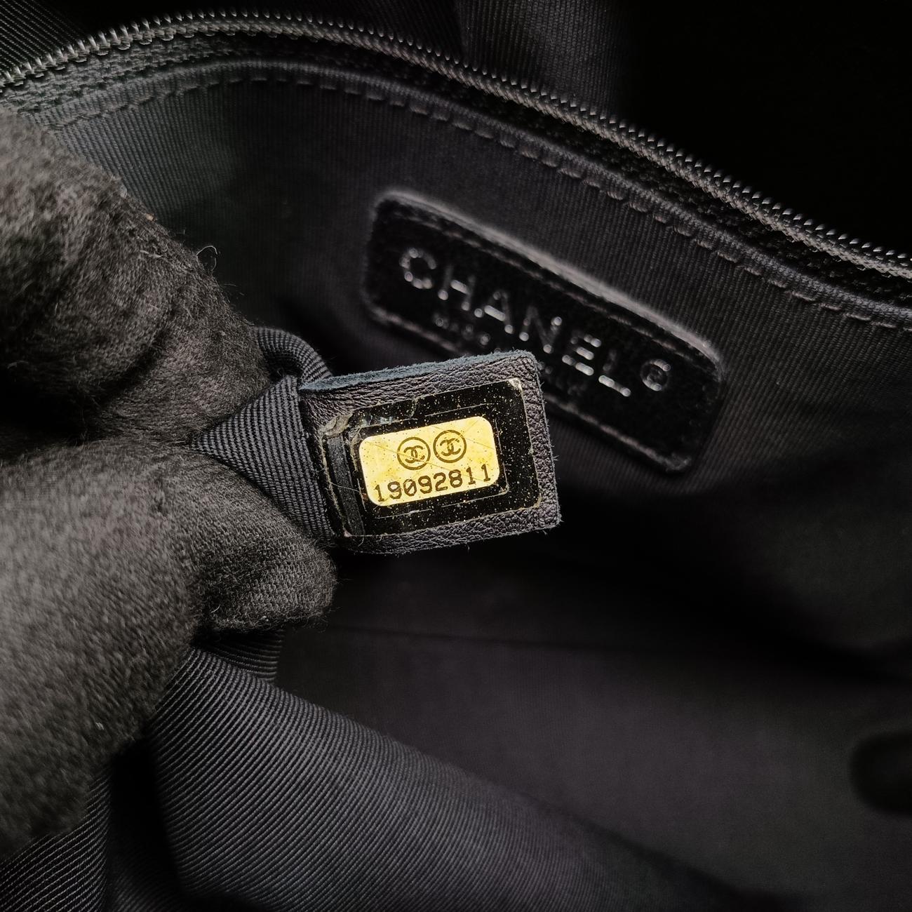 BOY CHANEL Black Leather 19092811