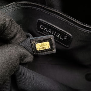BOY CHANEL Black Leather 19092811