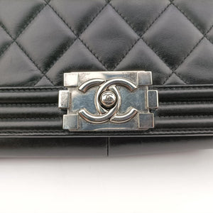 BOY CHANEL Black Leather 19092811