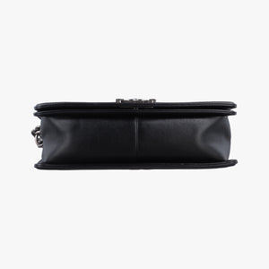 BOY CHANEL Black Leather 19092811