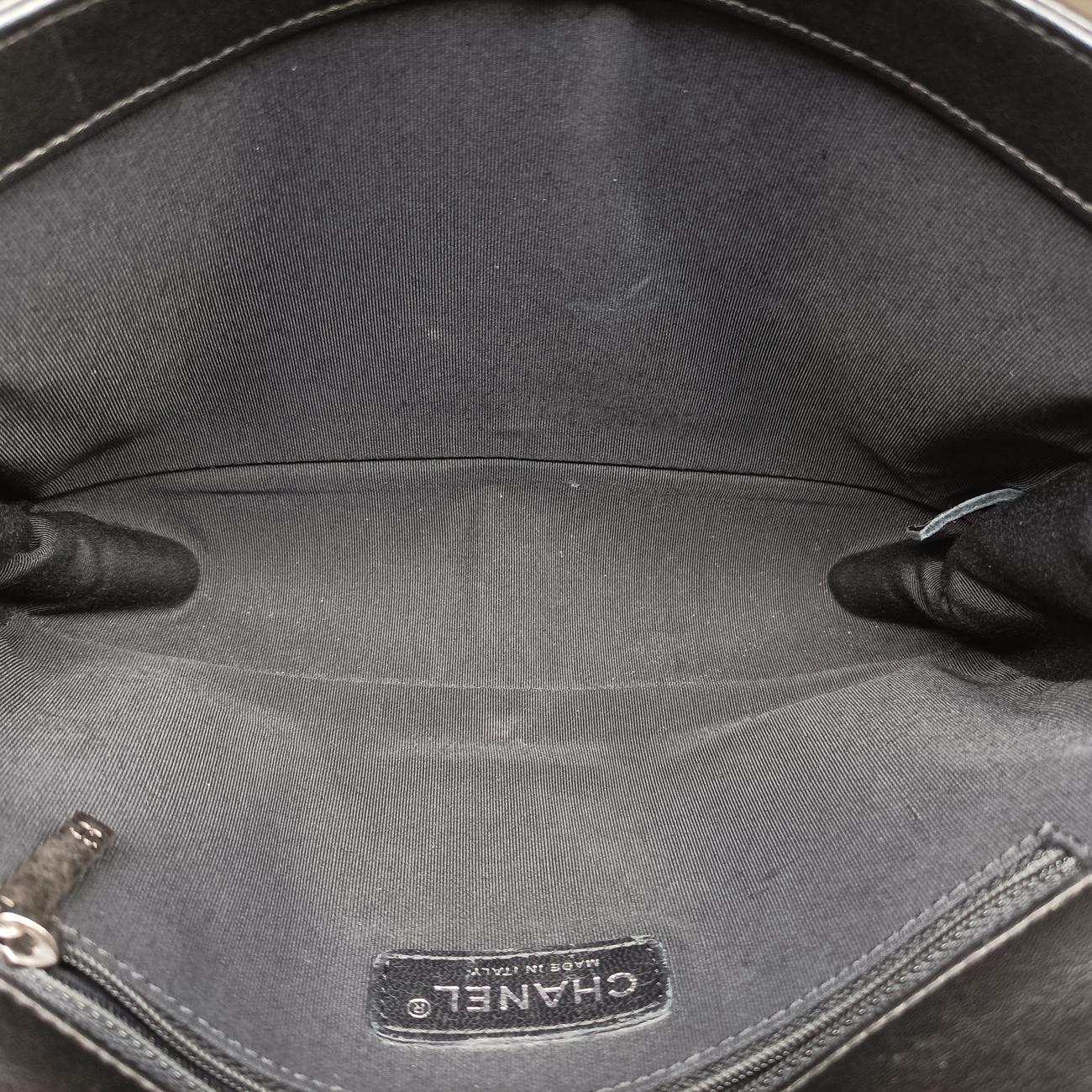 BOY CHANEL Black Leather 19092811