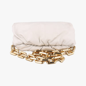 THE Chain Pouch White lambskin B08931202U