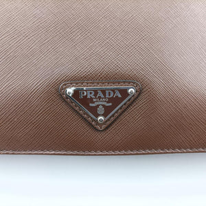 Triangle Logo Plate Brown Saffiano Leather 164