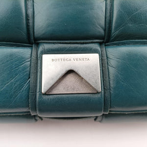 Padded CASSETTE Green lambskin B08485198X