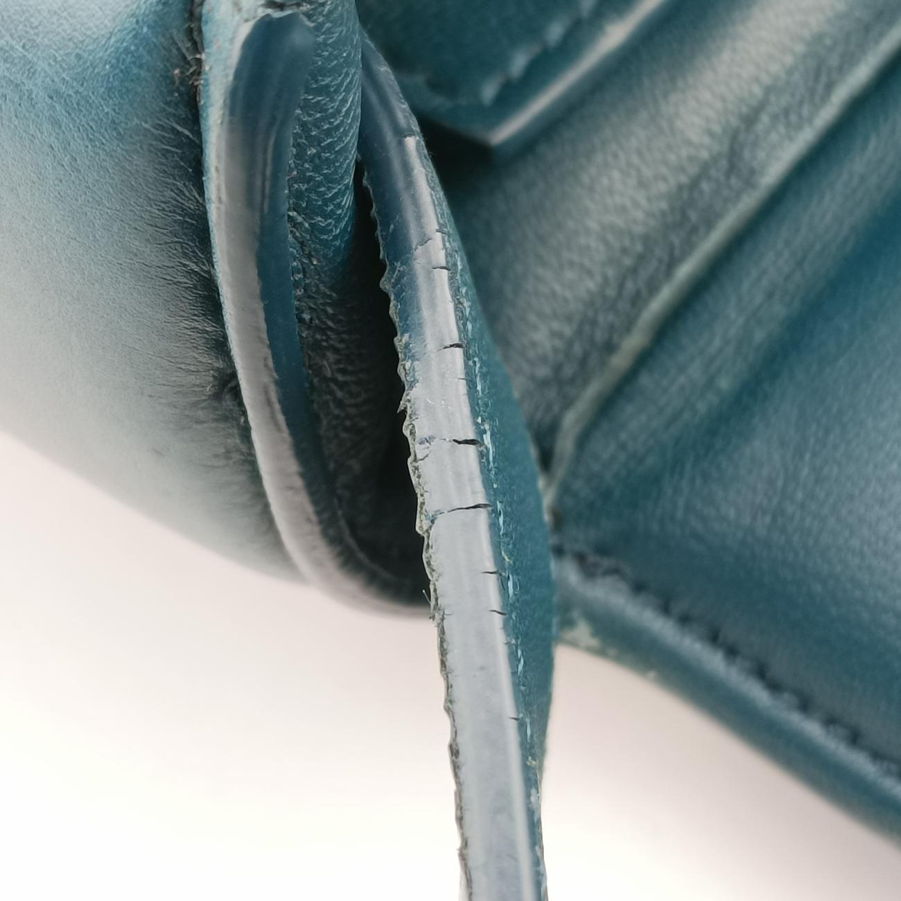 Padded CASSETTE Green lambskin B08485198X