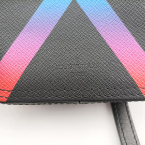 Danube Messenger Black x Multicolor Taiga CA2179 ICチップ