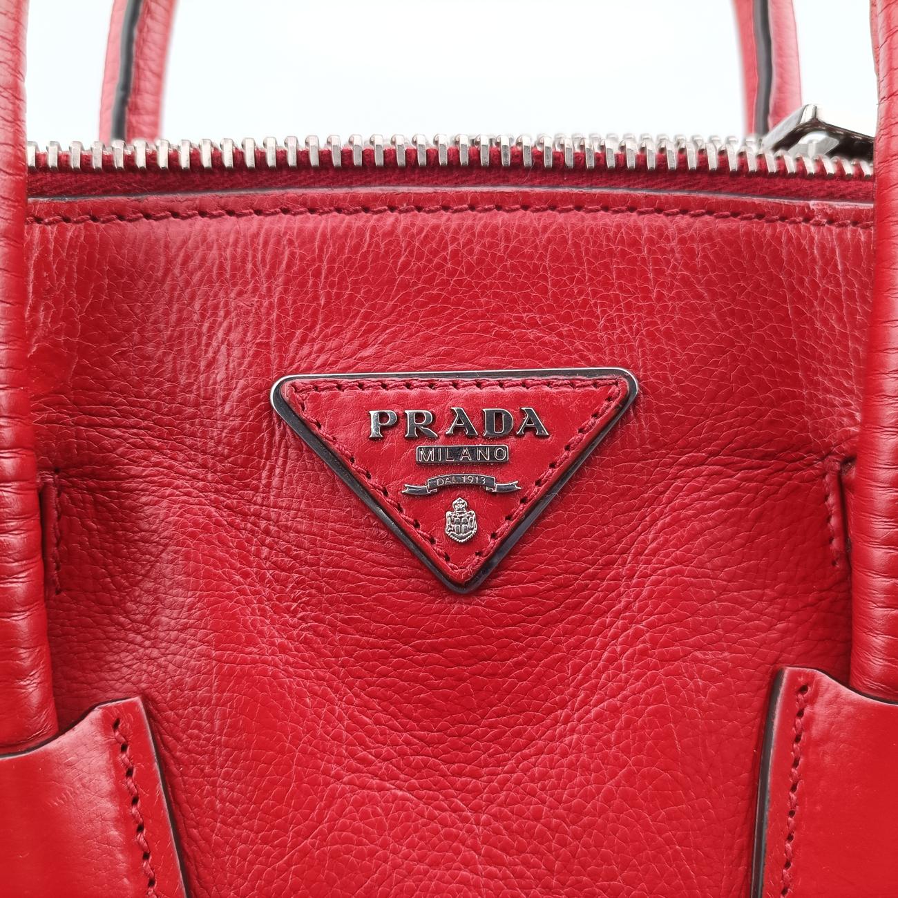 Twin Pocket Winged Tote Red Leather 12 113