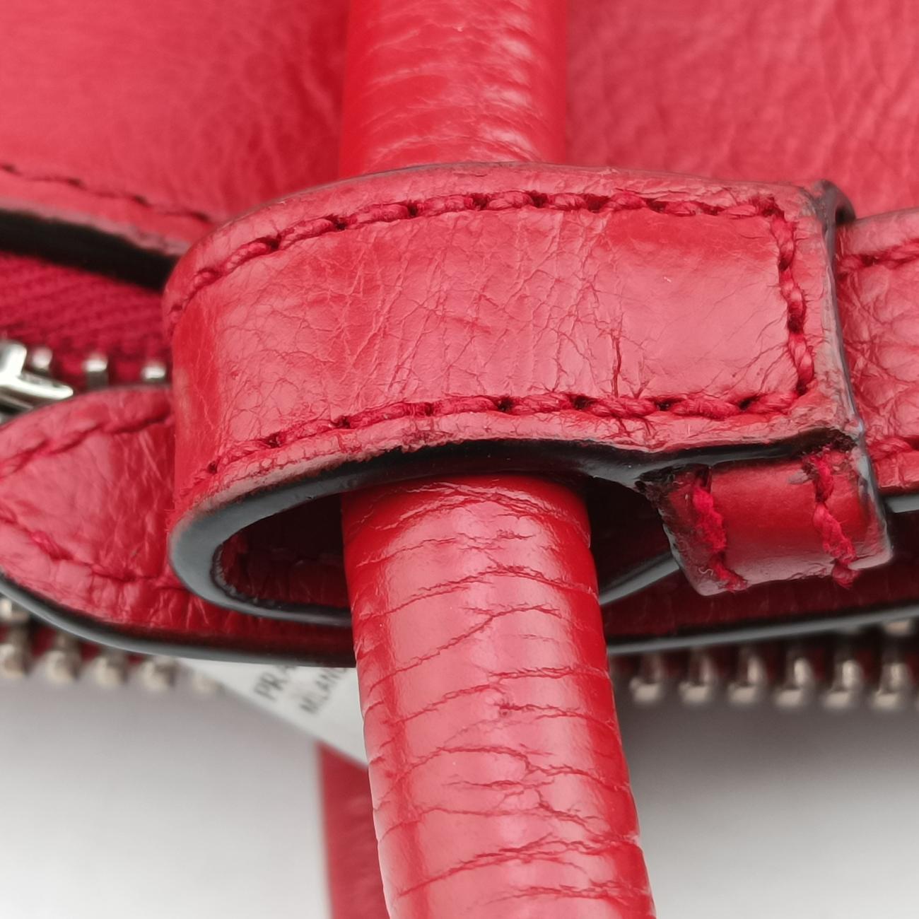 Twin Pocket Winged Tote Red Leather 12 113