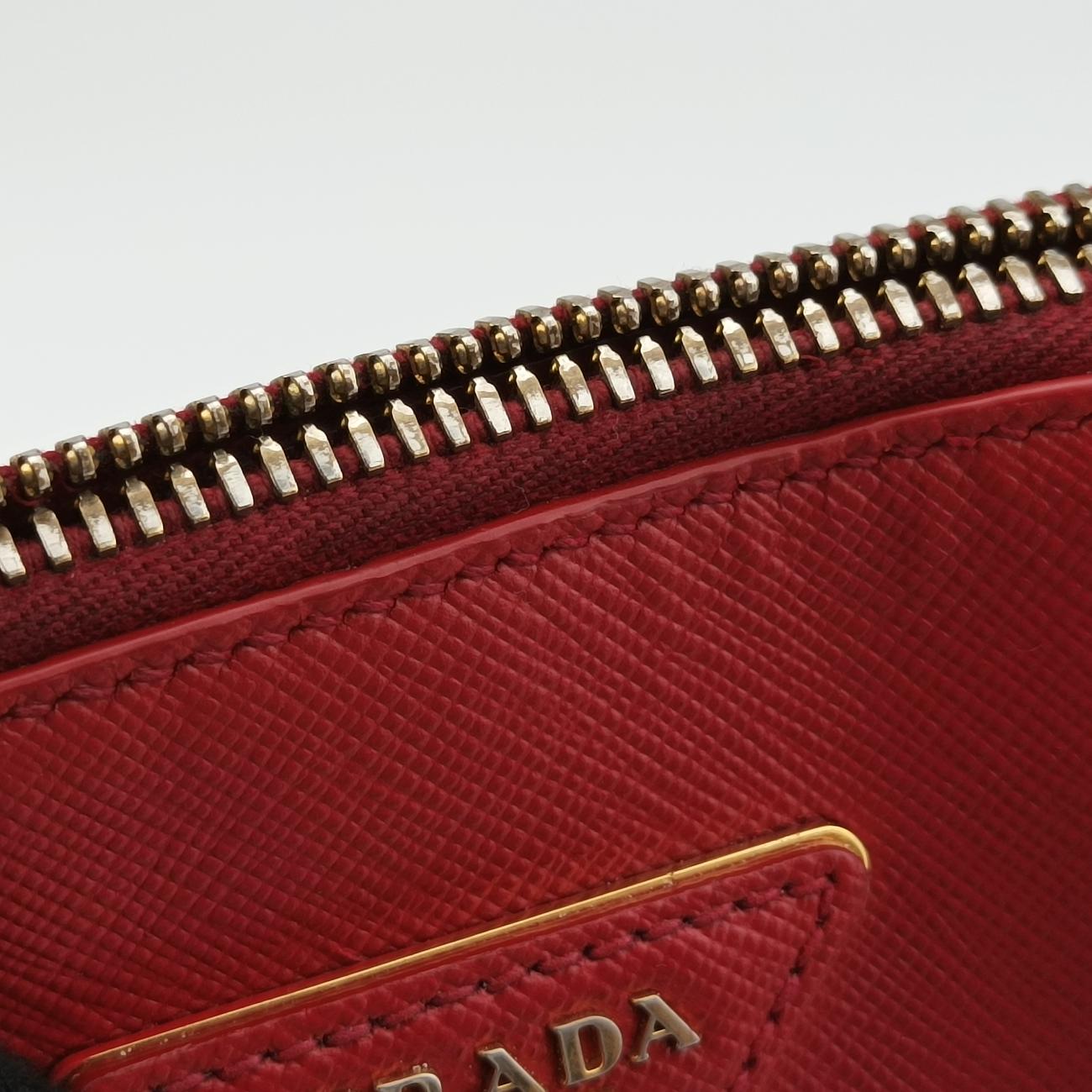 Promenade Red Saffiano Leather 208 7/I