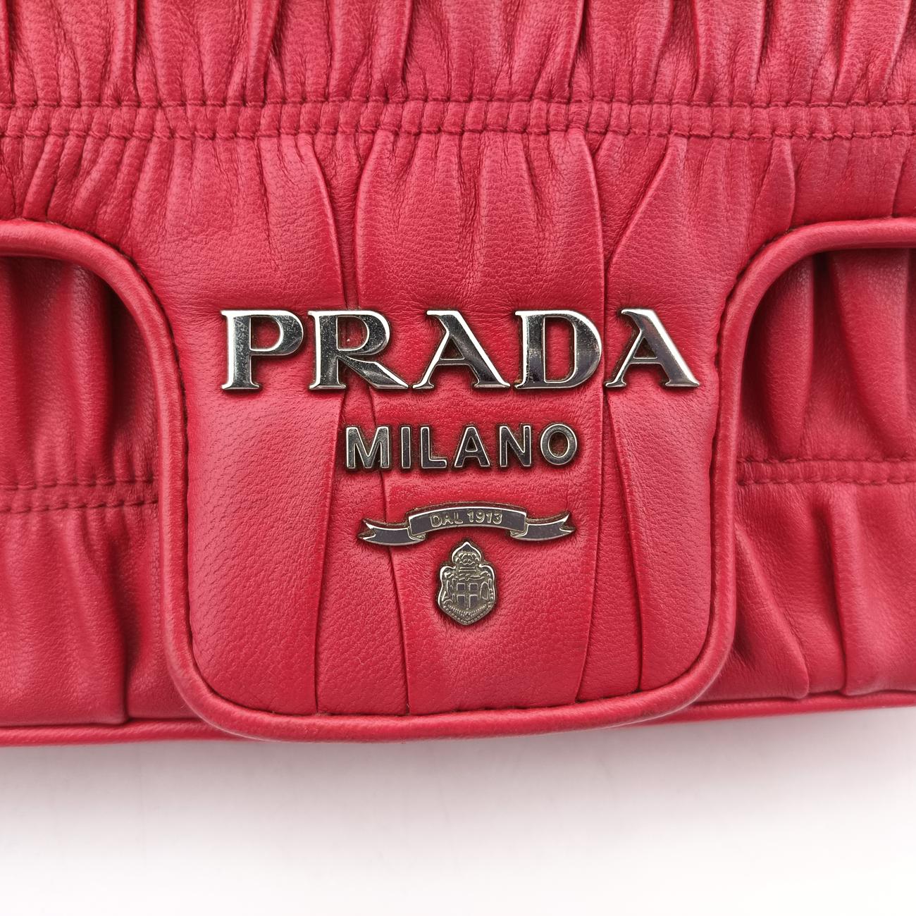 Nappa Gaufre Red lambskin 197