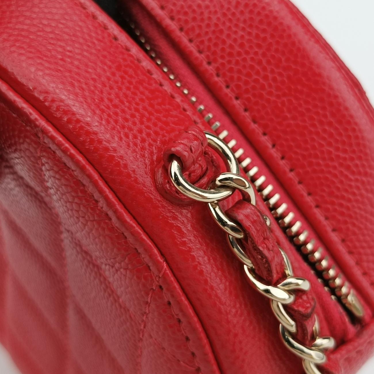 round as earth Ribbon Red Caviar Leather 29084335