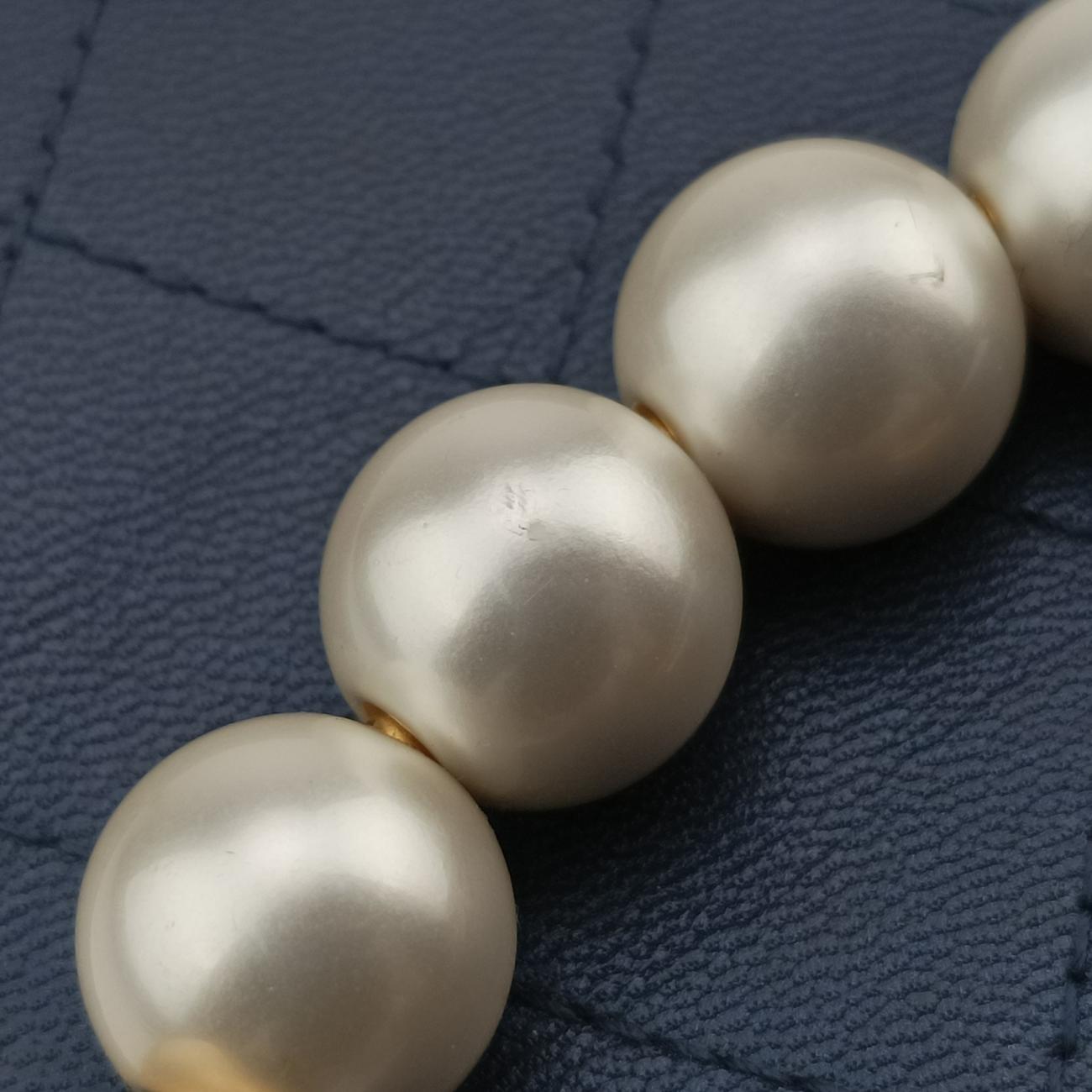 Round Pearls Navy lambskin 29212582