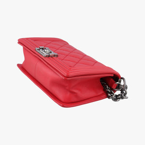 BOY CHANEL Red Leather 18883093