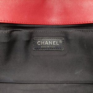 BOY CHANEL Red lambskin 17940235