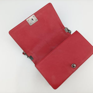 BOY CHANEL Red lambskin 17940235