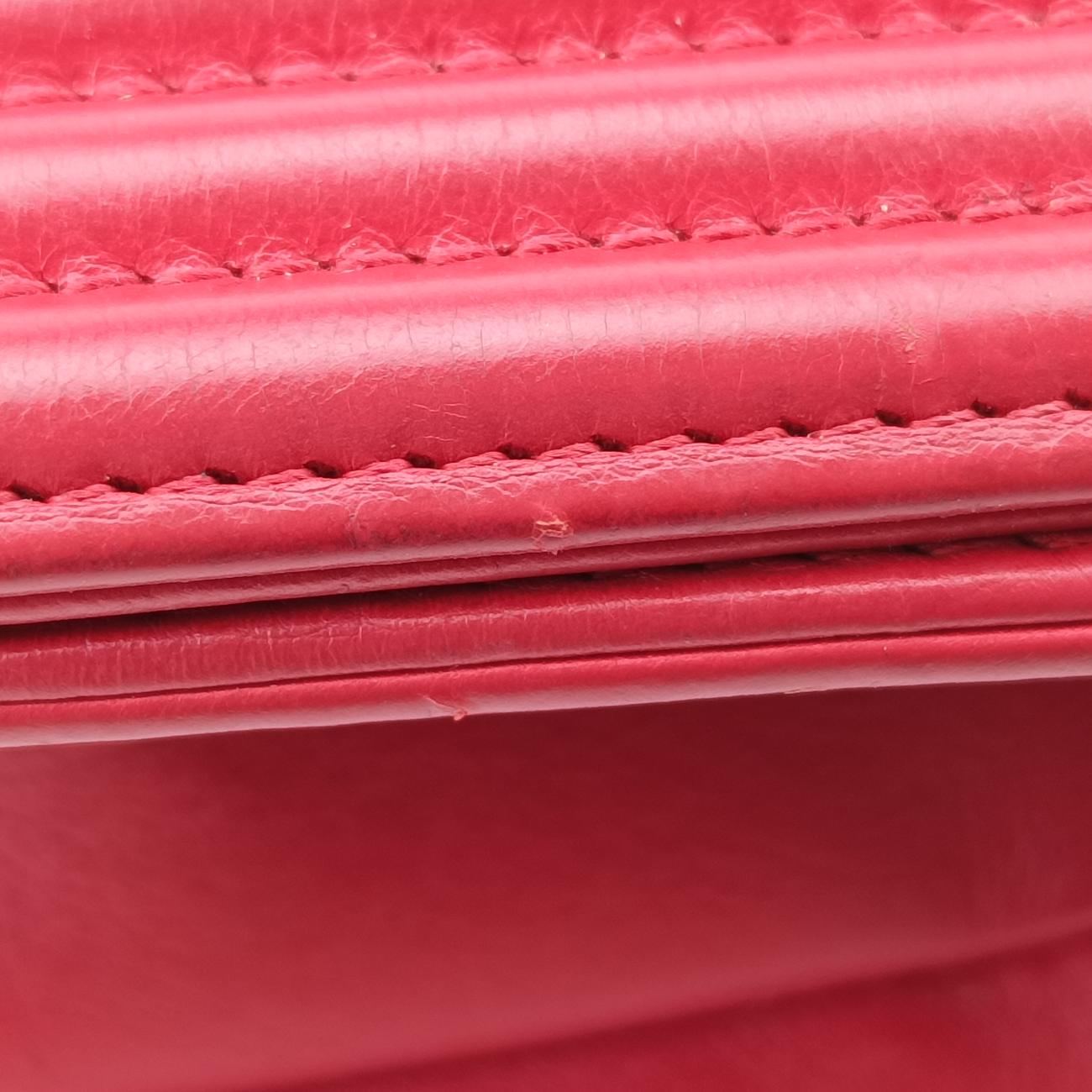 BOY CHANEL Red lambskin 17940235