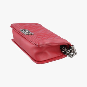 BOY CHANEL Red lambskin 17940235
