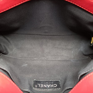 BOY CHANEL Red lambskin 17940235
