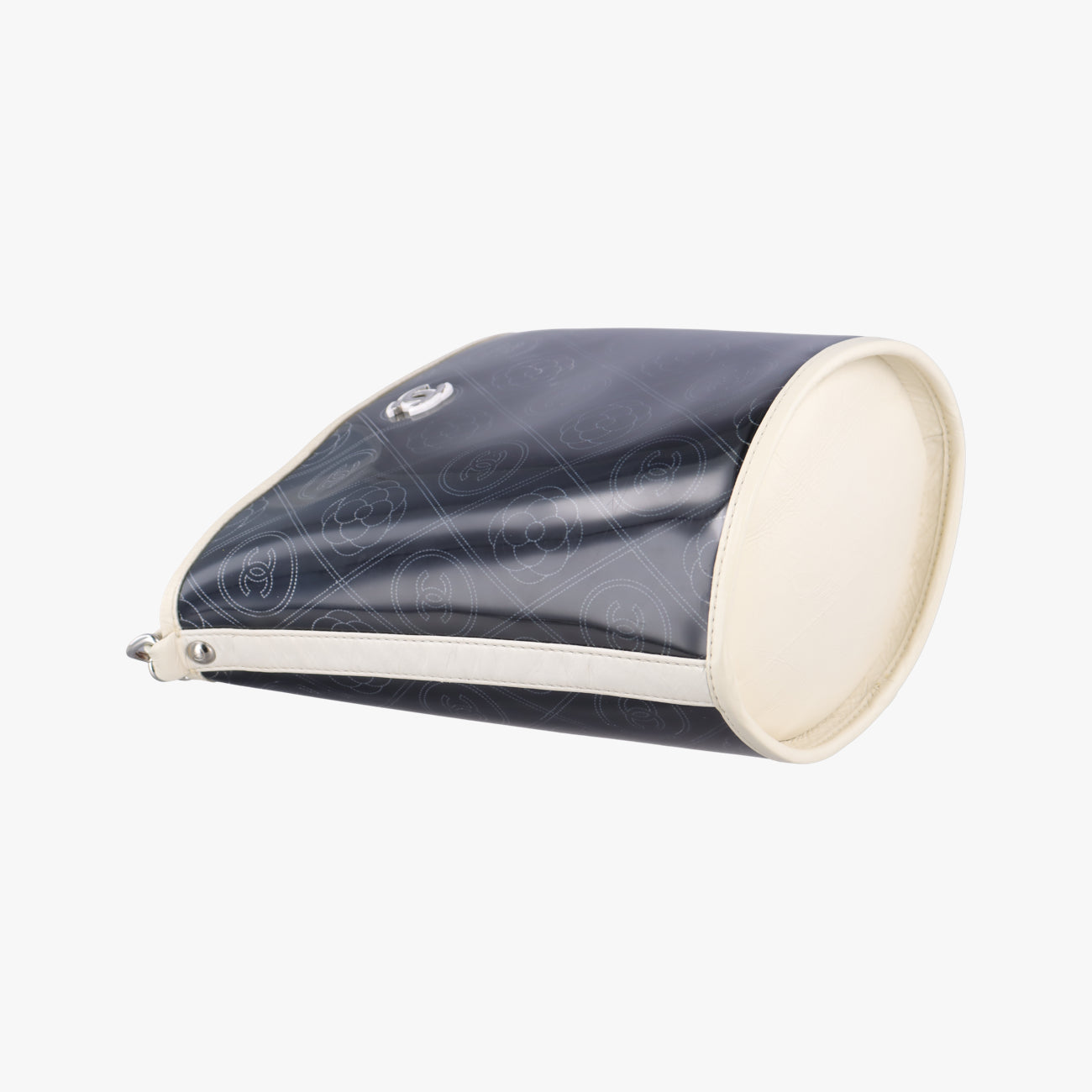 Camellia Coco Bucket Black×white PVC coated canvas 26057307