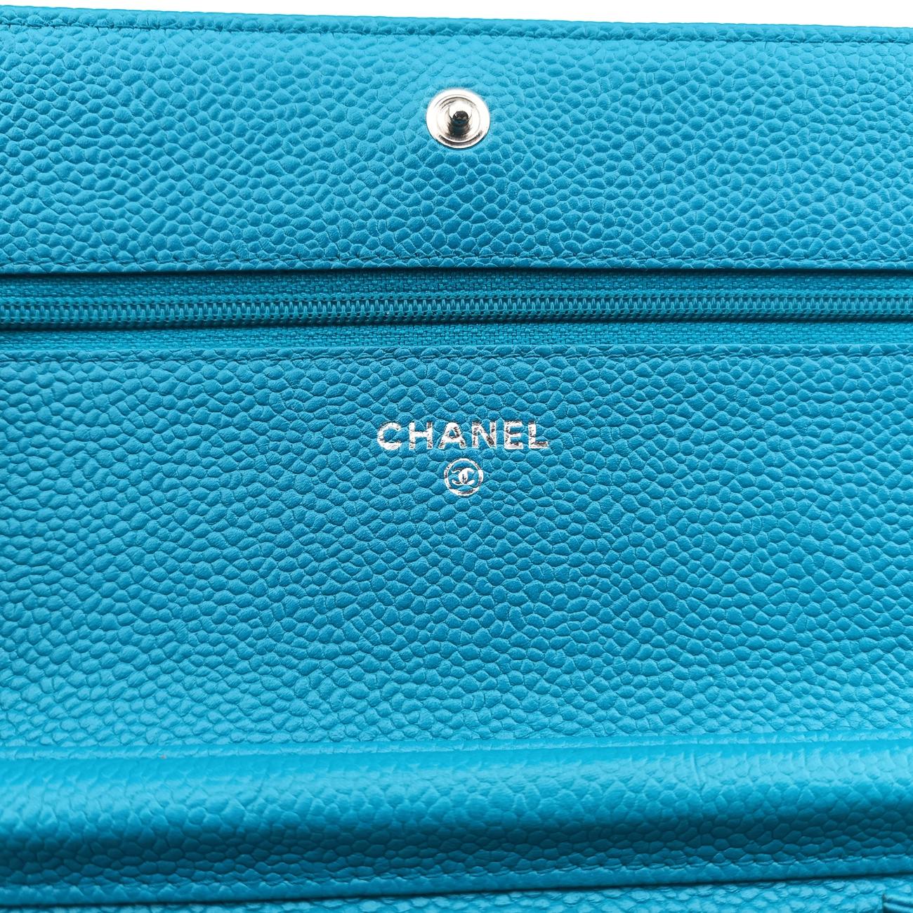 Caviar Wallet Chain Blue Leather 17898763