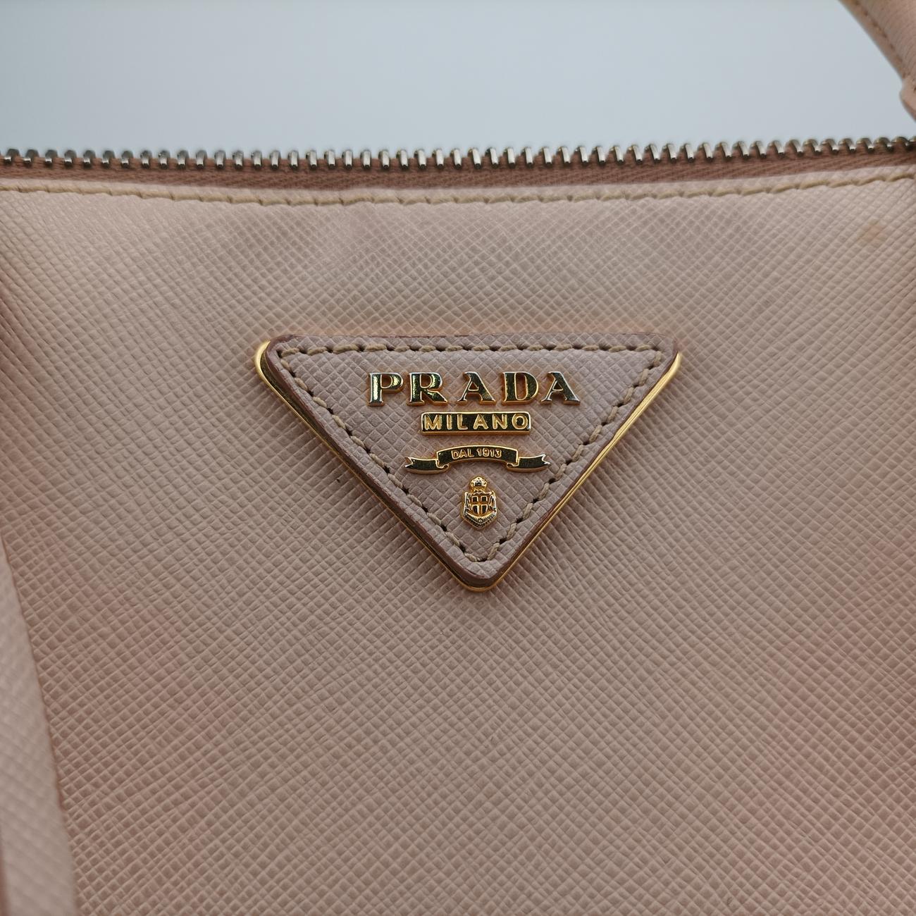 Galleria Pink SAFFIANO Leather 7 O