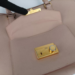 Galleria Pink SAFFIANO Leather 7 O