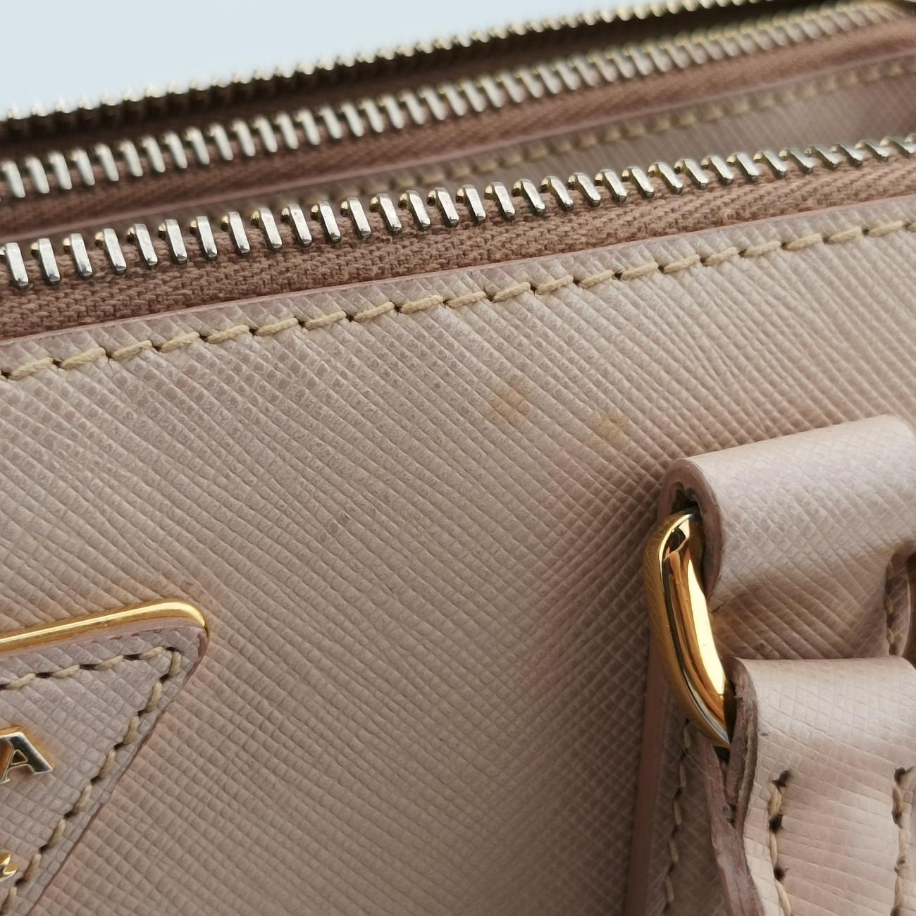 Galleria Pink SAFFIANO Leather 7 O