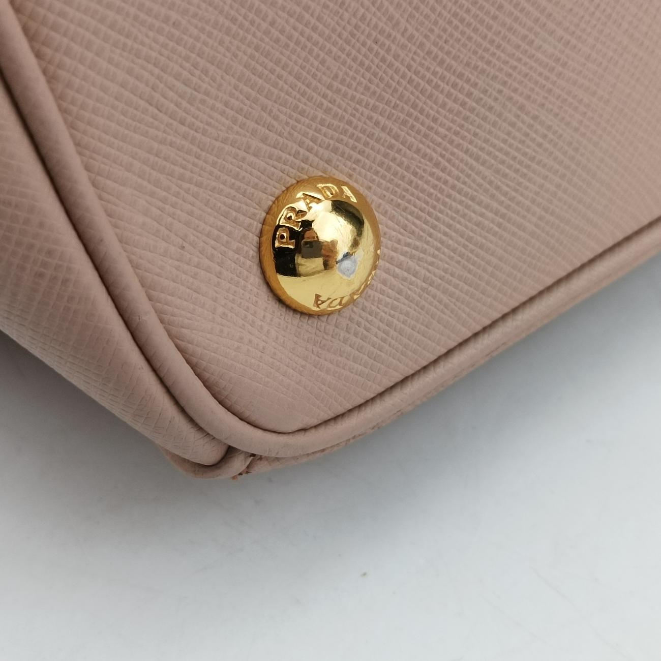 Galleria Pink SAFFIANO Leather 7 O