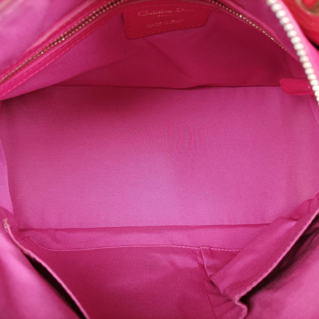 Graville Red Leather 17-BO-0123