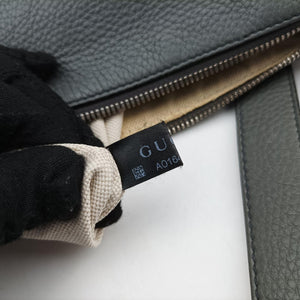 Interlocking G Logo Soho Messenger Grey Leather A016476622