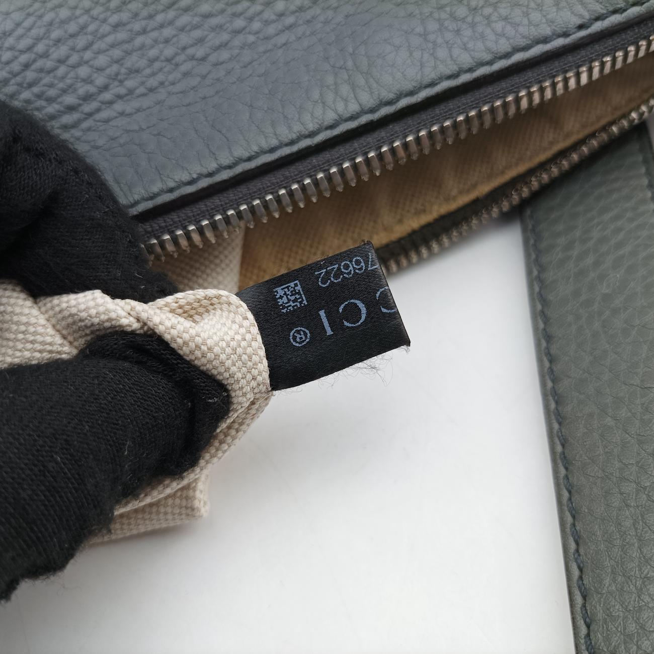 Interlocking G Logo Soho Messenger Grey Leather A016476622