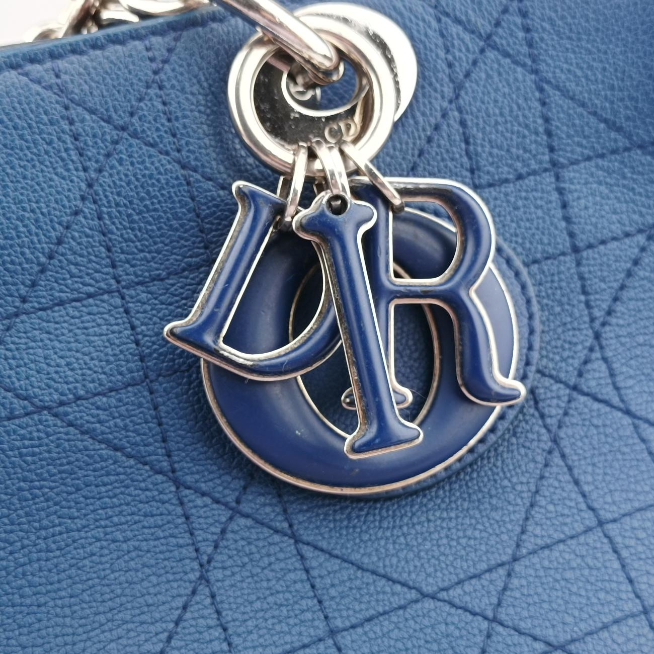 Medium Cannage Grained Blue Leather 01-RU-0166