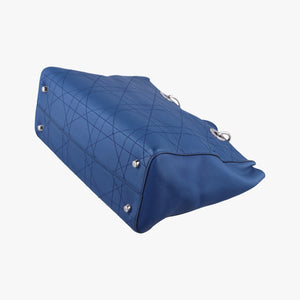 Medium Cannage Grained Blue Leather 01-RU-0166