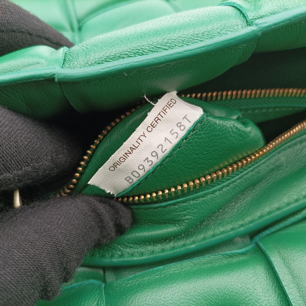 The Chain Cassette Green lambskin B09392158T