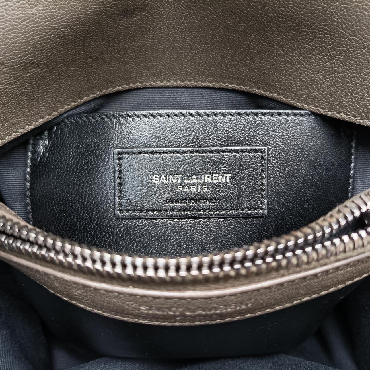 COLLEGE Grey Leather DMR428056.0516